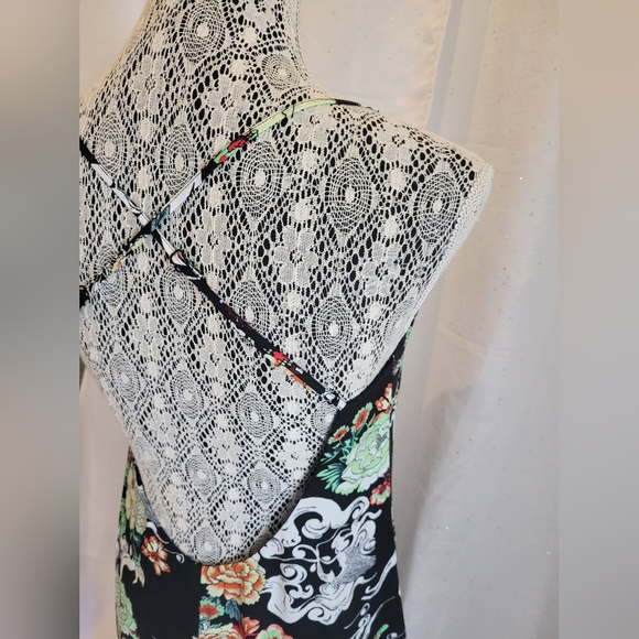 ARITZIA TALULA Sz Medium Open Bck CRISS-CROSS Dress - Picture 8 of 11